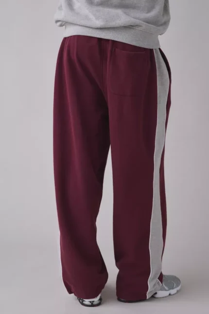 Harri Paneled Wide Leg Sweatpants Wine